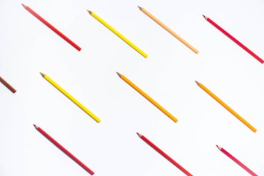 Renkli kalemlerle soyut arkaplan