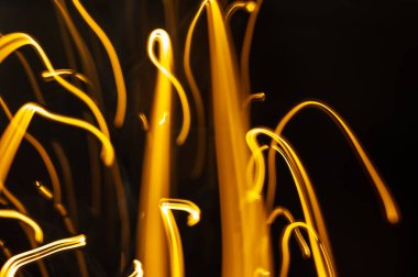 Parlayan neon ışıkları ile soyut arkaplan