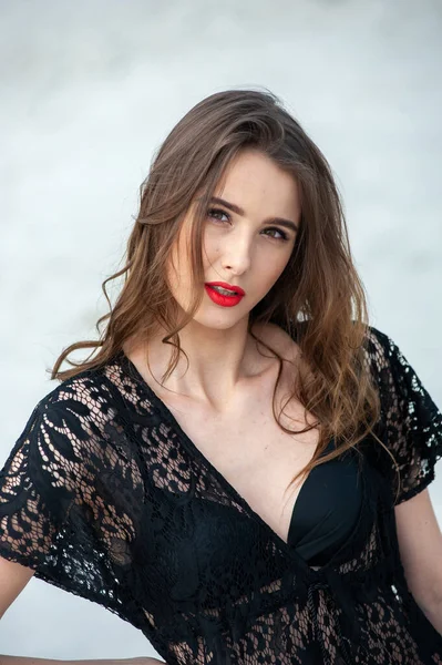 Beautiful Young Woman Black Dress Posing Beach — Stock Photo, Image