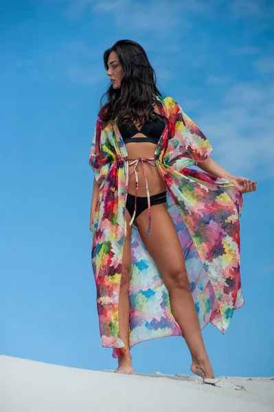 Schöne Junge Frau Badebekleidung Posiert Strand — Stockfoto