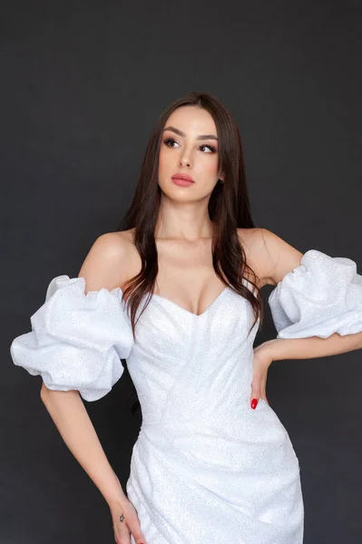 Schöne Sexy Mädchen Eleganten Hochzeitskleid — Stockfoto