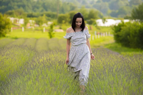 Beautiful Young Brunette Woman White Dress Walking Summer Field Bouquet — Stock Photo, Image
