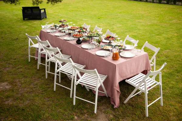 Arrangement Table Mariage Dans Jardin — Photo