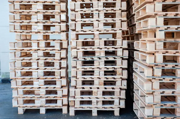 stack of wood pallets for pallets