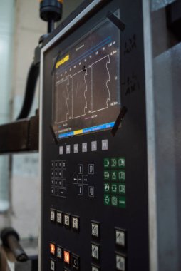 cnc değirmen makinesi ile cnc kesme makinesi