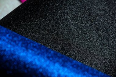 Kopyalama alanı olan mavi ve siyah simli arkaplan