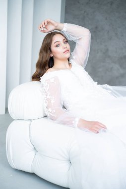 genç ve güzel bir gelin portresi