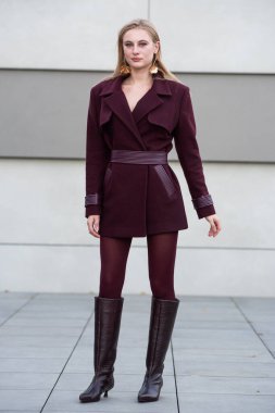 bir ceket genç kız