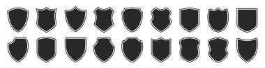 Çerçeveli Kara Kalkanlar. Kalkan ikon vektör şablonu koleksiyonu izole edildi. Logo tasarımı seti, düz stil düzenlenebilir vektör illüstrasyonu