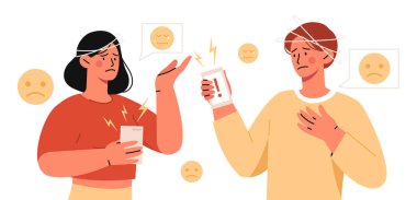 Korkutucu mesaj konsepti. Üzgün emojinin arka planında akıllı telefonu olan kadın ve erkek. Bildirimler ve sistem hatası, hackerlar ve virüsler. İnsanları üzdü ve şok etti. Çizgi film düz vektör çizimi