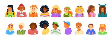 Bir grup çocuk avatarı. Çok ırklı çocukların olduğu çıkartmalar ya da renkli elbiseli bebekler. Farklı milletlerin portreleri, oğlanlar ve kızlar. Çizgi film düz vektör koleksiyonu beyaz arkaplanda izole edildi