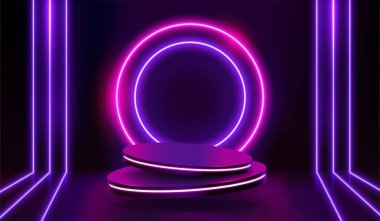 Silindir uçan podyumu olan karanlık bir arka plan. Parlak neon efektli ve boş kaidesi olan pankart. Yüksek teknoloji ürünlerinin sunumu için mor ışıklı sahne. Gerçekçi 3B vektör illüstrasyonu
