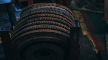 Yakın plan endüstriyel dişli tekerlekleri, endüstriyel parçalar konsepti..