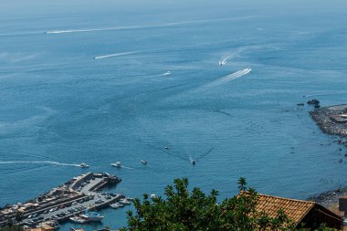 Görünümü çok sayıda zevk tekneler ile yaz aylarında Marina