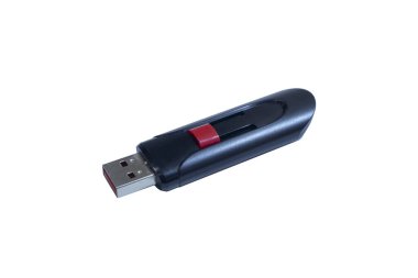 Beyaz arkaplan ile veri depolamak için flaş disk