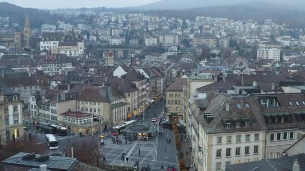 Flygfoto Över Den Gamla Staden Neuchatel Schweiz — Stockvideo