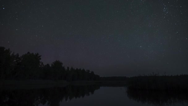 Timelapse Das Estrelas Movem Céu Noturno Sobre Lago Estrelas Movem — Vídeo de Stock