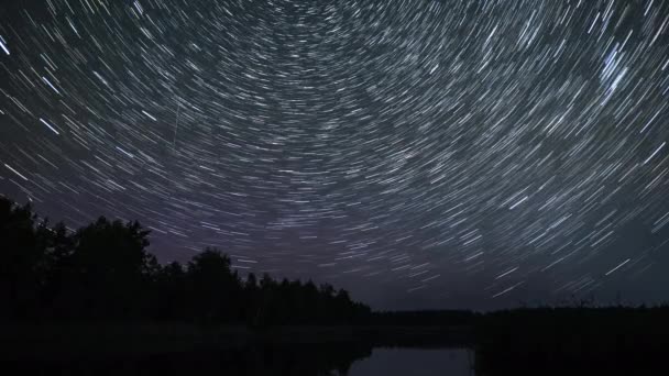 Pierderea Timpului Trasee Stelare Cerul Noapte Peste Lac Stelele Mișcă — Videoclip de stoc
