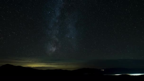 Časová Prodleva Mléčné Dráhy Galaxie Pohybuje Nad Horami Mraky Hvězdné — Stock video