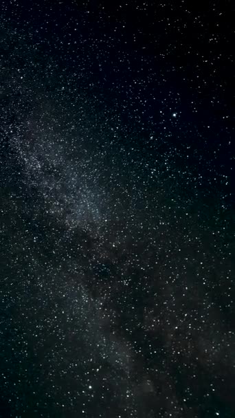 Временной Промежуток Движущихся Звезд Млечный Путь Ночном Небе Вертикальное Видео — стоковое видео