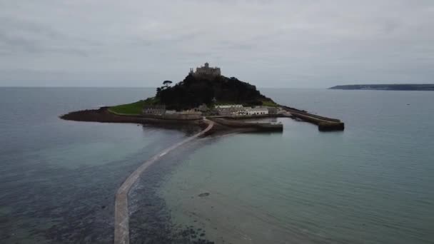 View Drone Michaels Mount Marazion England Cornwall February 2023 — Stockvideo