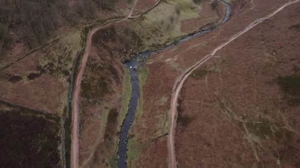 国家公园山顶区 Buxton附近的三个郡头 从无人驾驶飞机俯瞰 2023年3月 — 图库视频影像