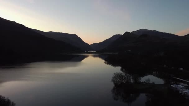 Die Bezaubernde Schönheit Des Lake Llyn Padarn Snowdonia National Park — Stockvideo
