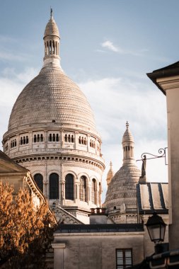 Sonbaharda Paris 'te Montmartre' de Kutsal Kalp - Fransa
