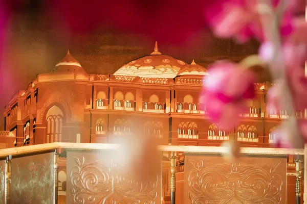 Abu Dabi, BAE - 9 Mart 2025: Abu Dabi 'deki lüks saray oteli Le Mandarin' in detayları - Birleşik Arap Emirlikleri - Seyahat - 6