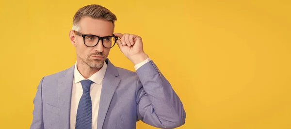 stock image Man face portrait, banner with copy space. optical eyecare. guy look like nerd. smart and confident businessman in suit