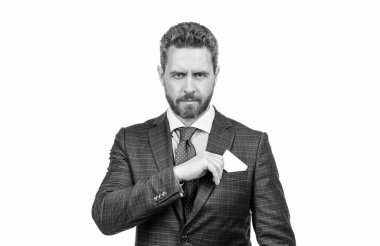 Kıdemli yönetici resmi ceketin cebinden kimlik kartını çıkardı. Beyaz, kimlik kartı, kopyalama alanı..