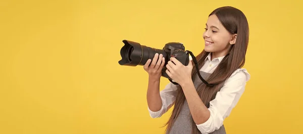 Having Skills Snapshot Childhood Teen Girl Taking Photo Kid Use — Stockfoto