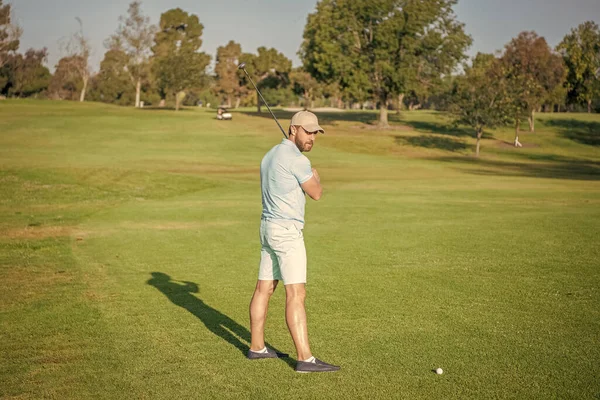 Golfista Čepici Golfovou Holí Životní Styl Lidí Muž Hraje Hru — Stock fotografie