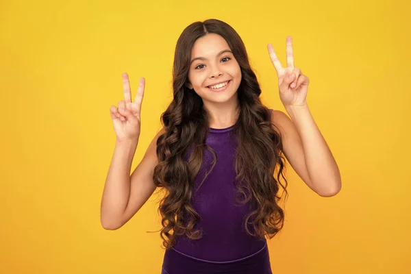 Teenager Child Girl Showing Fingers Victory Sign Number Two Sign — 스톡 사진