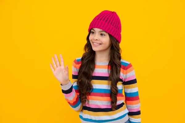 Beautiful Winter Kids Portrait Teenager Girl Posing Winter Sweater Knit — Stockfoto