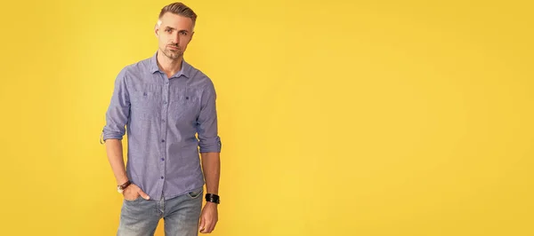 Mature Man Wrist Watch Yellow Background Fashion Accessory Man Face — Stockfoto