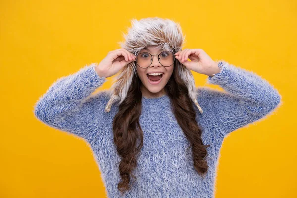 Teenager Girl Winter Hat Isolated Yellow Background Winter Christmas Holidays — ストック写真