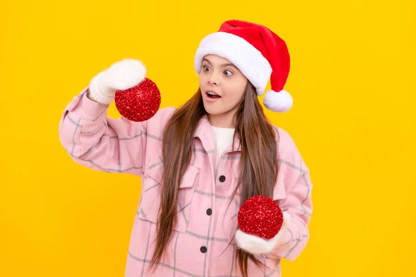 Amazed Child Santa Hat Mittens Hold Christmas Decorative Ball Yellow — Stock Photo, Image