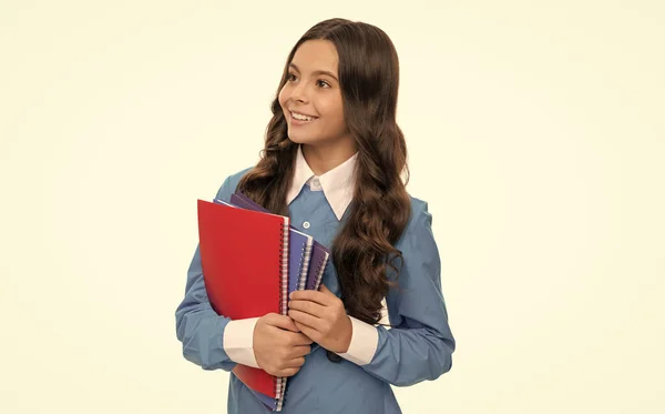 Glimlachende Tiener Student Geïsoleerd Wit Middelbaar Onderwijs Schoolmeisje Met Copybook — Stockfoto