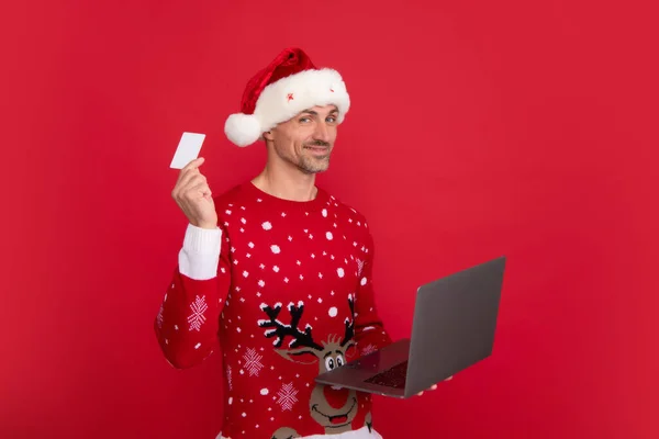 Santa Claus Con Laptop Tarjeta Crédito Compras Online Negocios Hombre —  Fotos de Stock