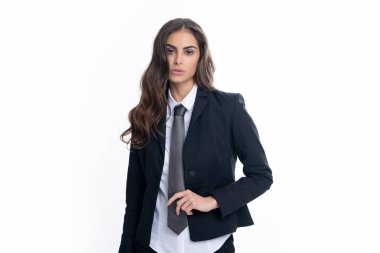 Kız öğrenci, genç öğretmen. Seksi şehvetli iş kadını portresi. Takım elbiseli moda işkadını beyaz stüdyo arka planında izole edilmiş. İş kadınları moda tarzı