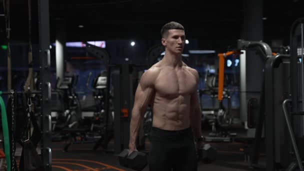 Muscular Sportsman Training Sport Gym Dumbbell Sport Sportsman Dumbbell Gym — Stok video