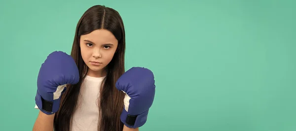 Vždy Připraven Moc Autoritu Dívka Boxerských Rukavicích Sportovní Výzva Mlácení — Stock fotografie