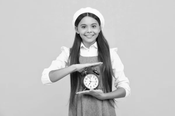 Portrait Teenage Girl Clock Alrm Time Deadline Studio Shot Isolated — Fotografia de Stock