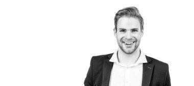 Kendini üstün sonuçlara adamış. Mutlu adam yüzü beyazda soyutlanmış. İnsan yüzü portresi, fotokopi alanı olan pankart. Takım elbiseli iş adamı, izole stüdyo geçmişi, afiş afişi.