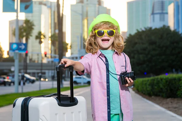 Child Traveler Suitcase Outdoor Tourist Kid Boy Having Cheerful Holiday —  Fotos de Stock
