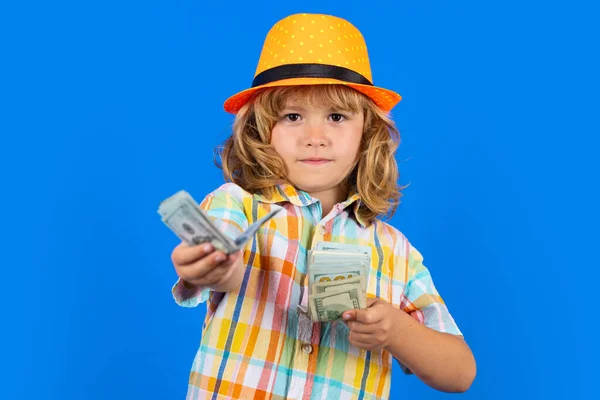 Banknoty Gotówkowe Bogaty Dzieciak Dolarami Cashback Loterii Wygrać Duże Pieniądze — Zdjęcie stockowe