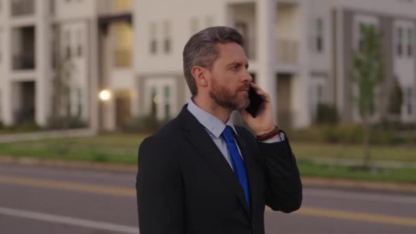 Serious Man Talk Business Phone Call Outdoor Man Has Business — Stock Video