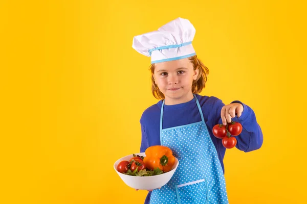 Kid Cook Tiene Pomodoro Chef Ragazzino Forma Cuoco Bambino Con — Foto Stock