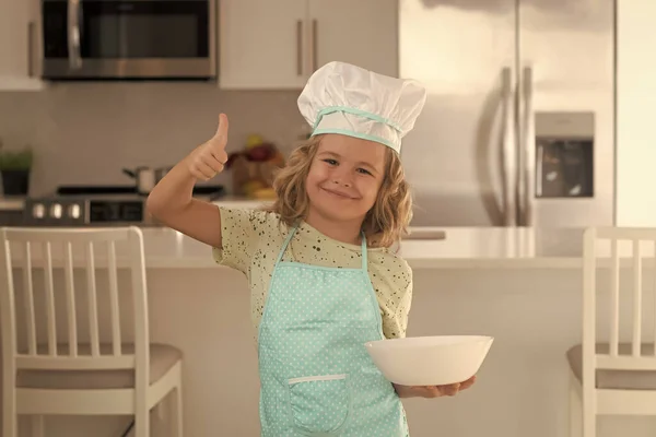 Child Chef Cook Cooking Plate Child Chef Cook Learning How — 스톡 사진